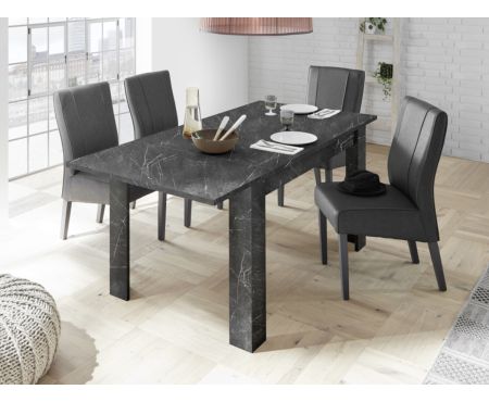 Tavolo da pranzo allungabile LoveKasa della Serie Michelangelo con finitura elegante in marmo antracite, progettato per accogliere comodamente fino a sei persone, perfetto per un interno moderno e raffinato.